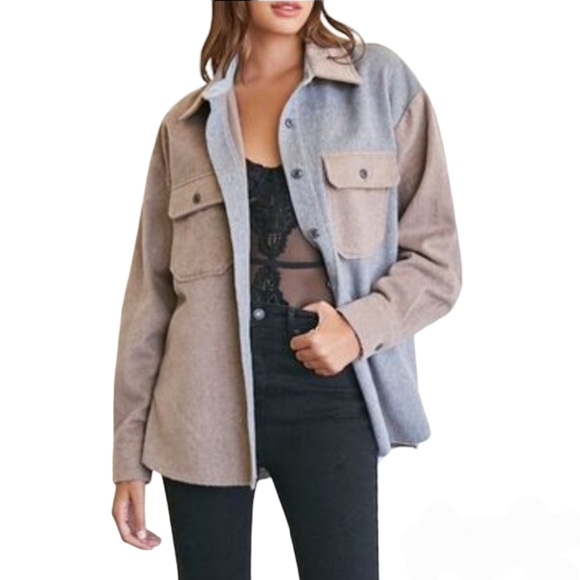 Forever 21 Jackets & Blazers - Forever 21 Colorblock Dolphin-Hem Shacket Woman's Size Medium